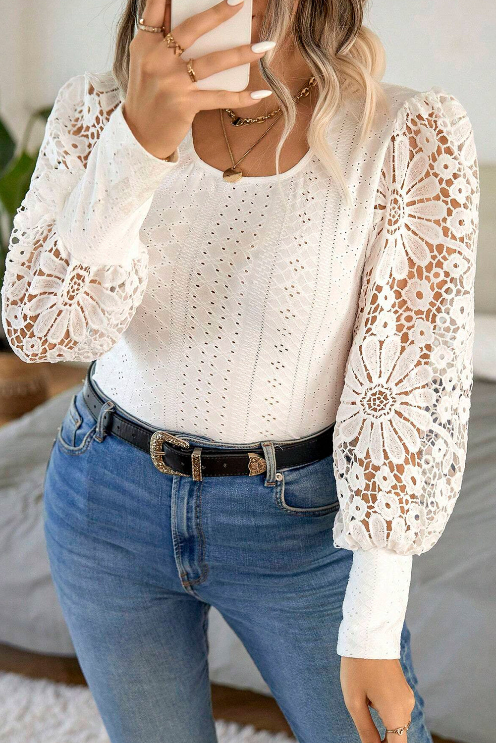 Apricot Contrast Floral Guipure Lace Lantern Sleeve U Neck Plus Size Blouse